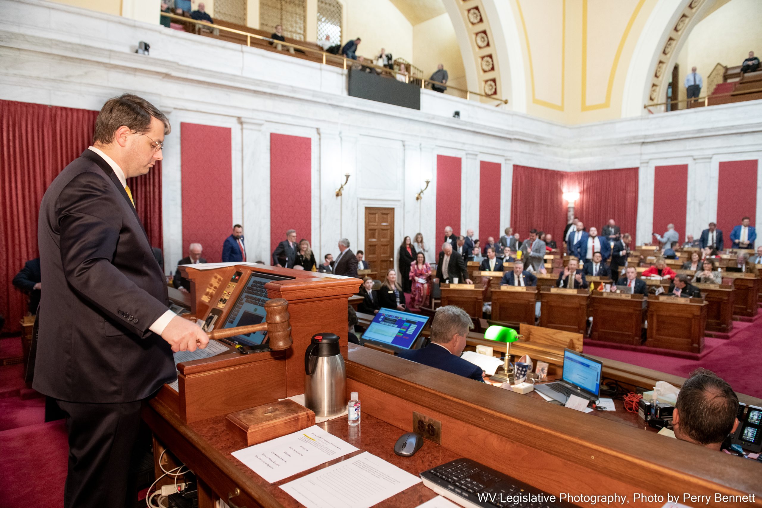 Third Grade Success Act, bill to criminalize school staff sexual contact with students pass in closing hours of legislative session